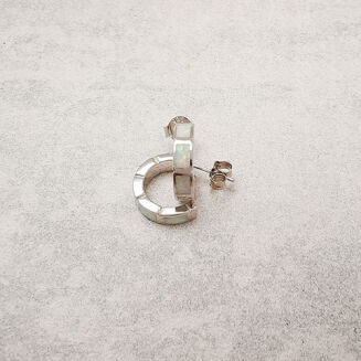 Srebrne kolczyki w kształcie półkola z opalem - 2