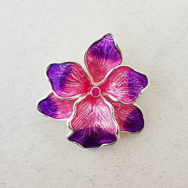 Srebrna emaliowana broszka fioletowy kwiatek