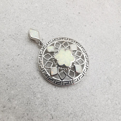 Srebrna okrągła zawieszka z opalem