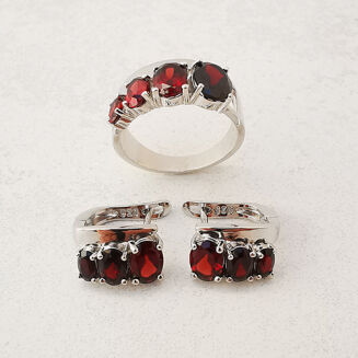 Srebrne kolczyki z owalnymi granatami - 4